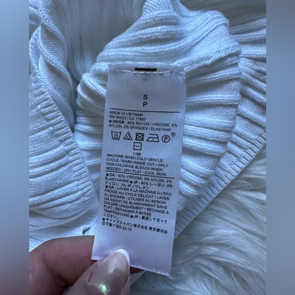 Banana Republic ribbed sweater knit tank - Picture 5 of 6